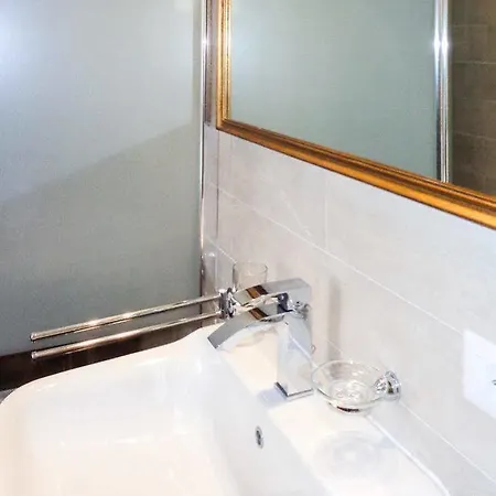 Hotel Luna Su Borghese Luxury 3*